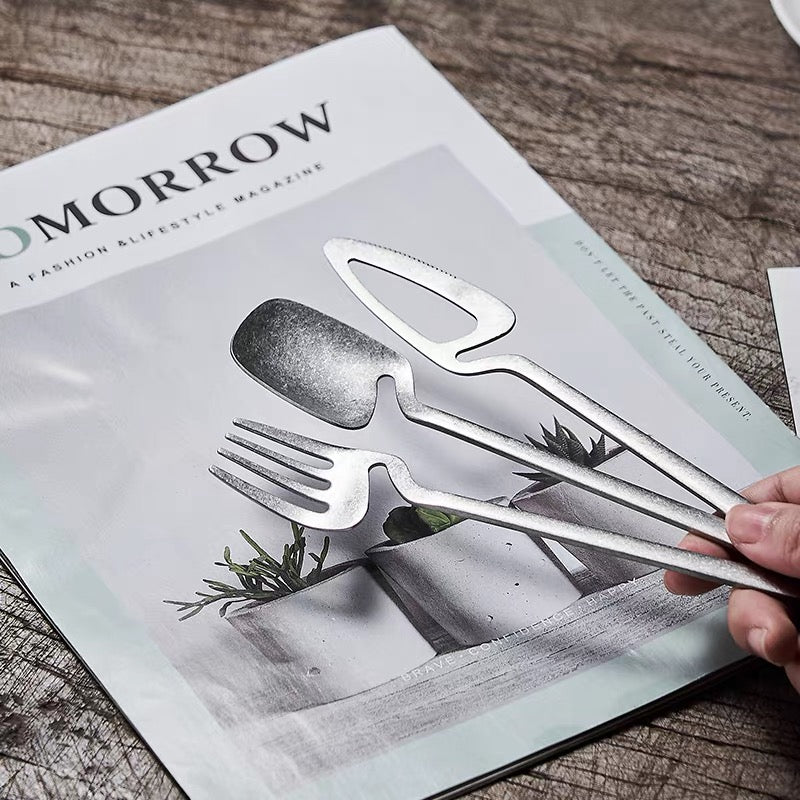 Irregular shape cutlery set