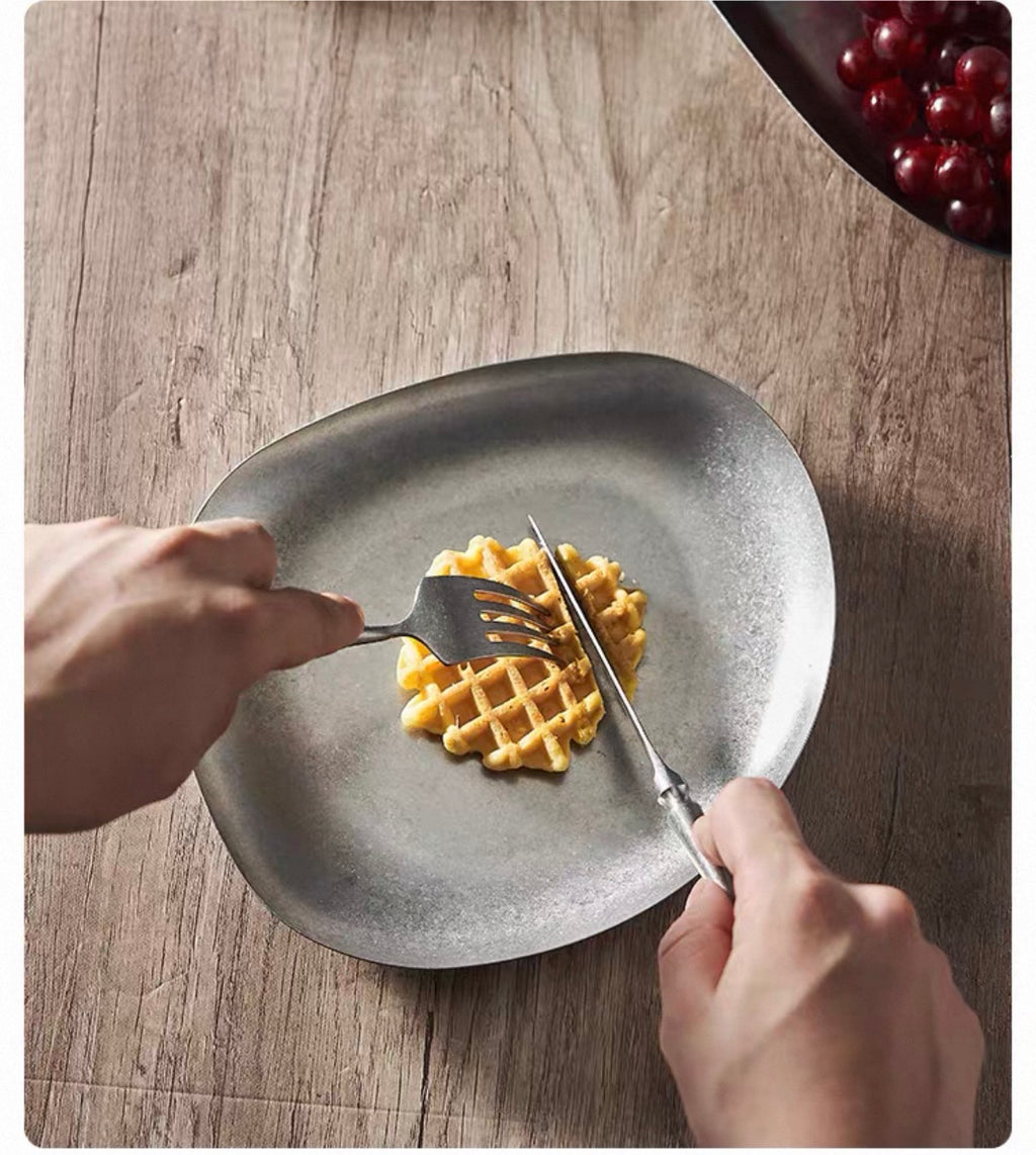 Irregular rectangular plate