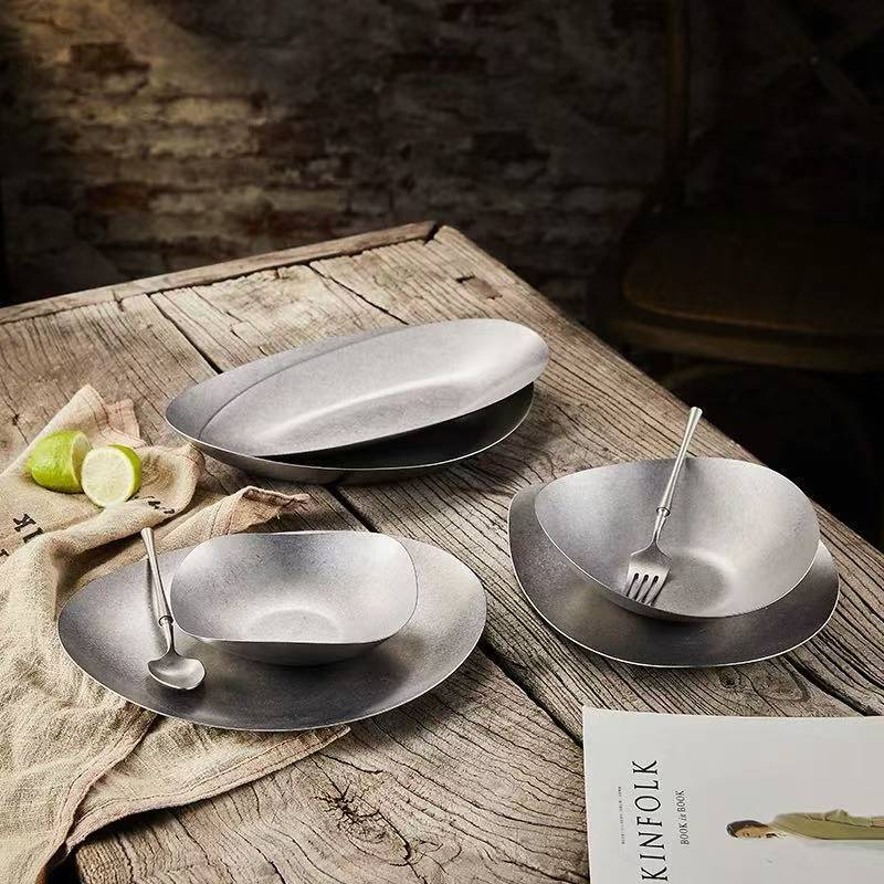 Irregular oval large plate